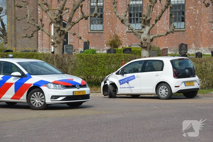 Motorrijder ernstig gewond na aanrijding met auto