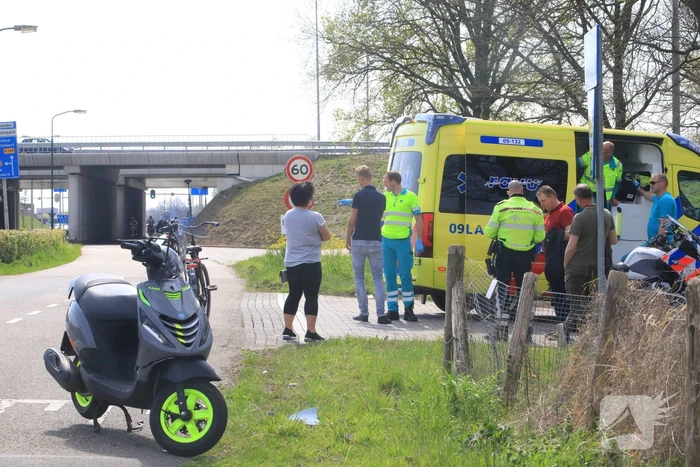 Scooterrijder gaat onderuit