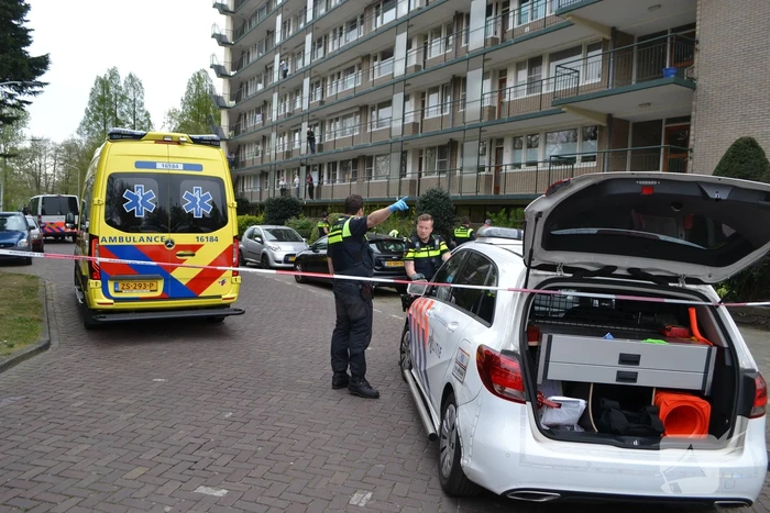 Persoon overleden na val van flat