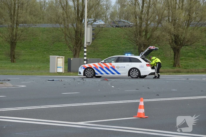 Flinke schade na ongeval op kruising