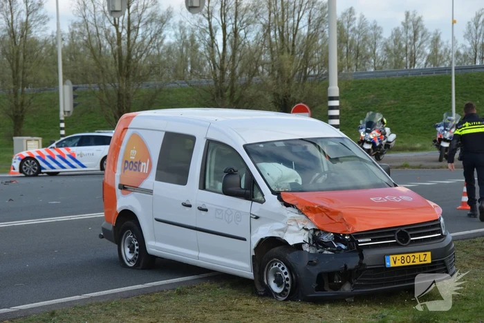 Flinke schade na ongeval op kruising