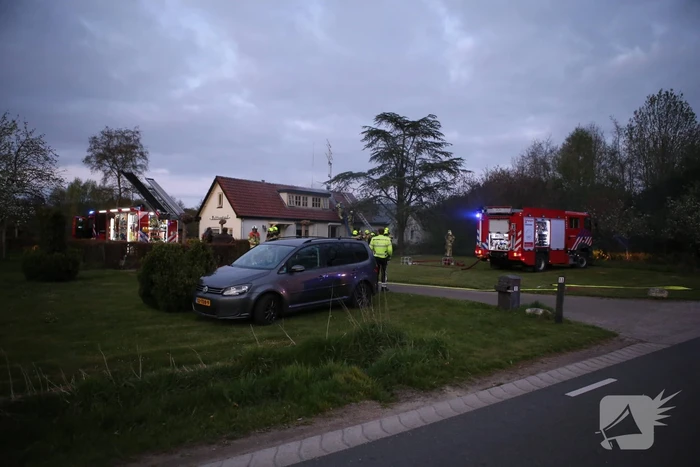 Flinke rookontwikkeling bij dakbrand