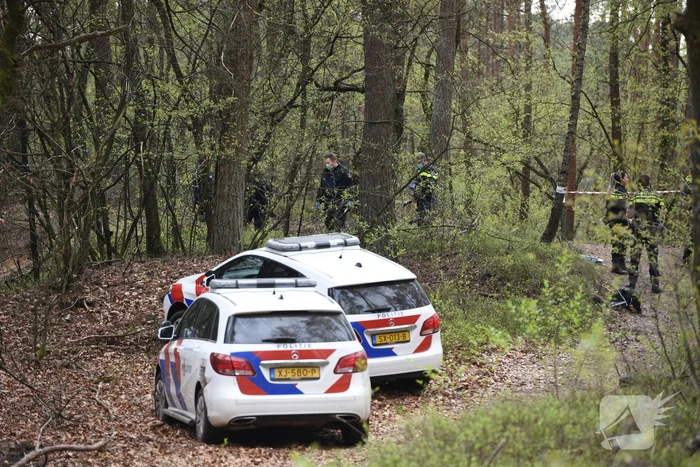 Overleden wielrenner aangetroffen
