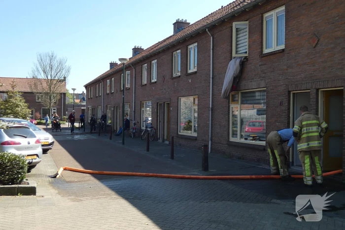 Kruipruimtes acht woningen volgelopen met water