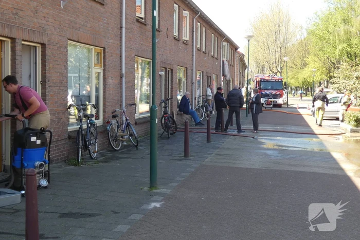 Kruipruimtes acht woningen volgelopen met water