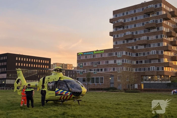 Traumahelikopter land voor een medische noodsituatie