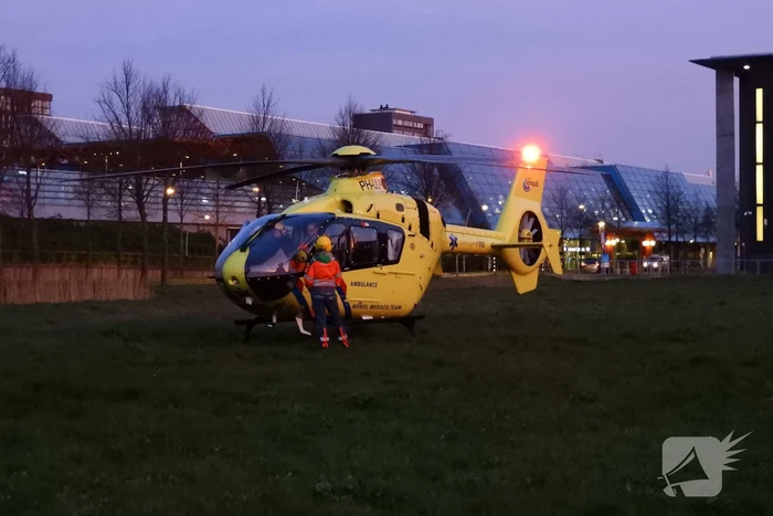 Traumahelikopter land voor een medische noodsituatie