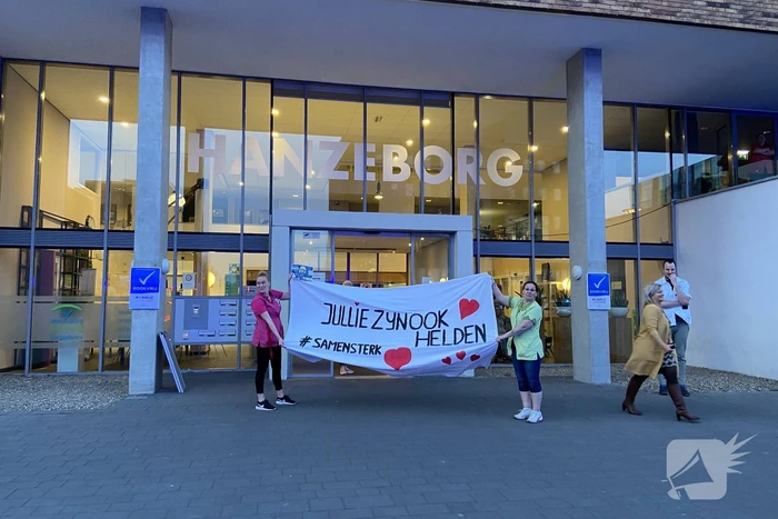 Lasershow voor zorgmedewerkers