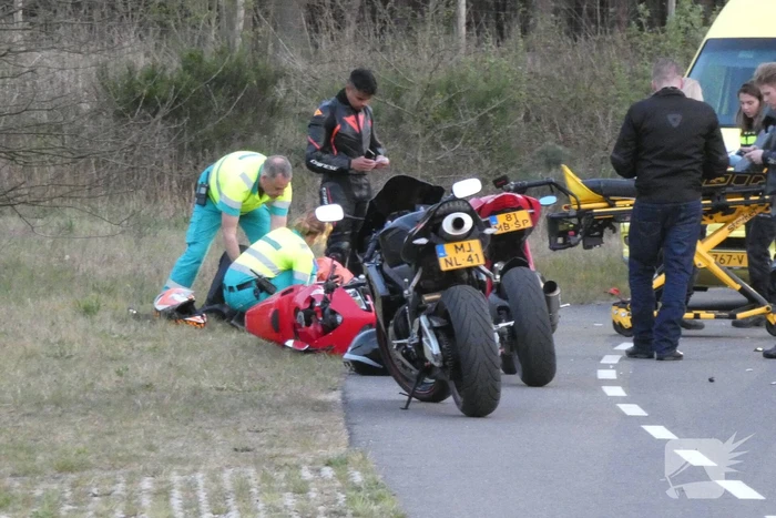 Gewonden bij aanrijding met motoren