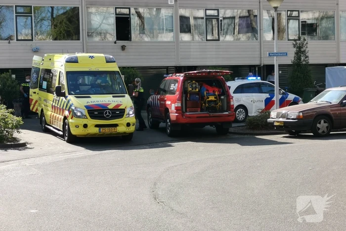 Traumateam assisteert bij medische noodsituatie