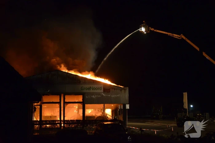 Grote brand verwoest bedrijfspand