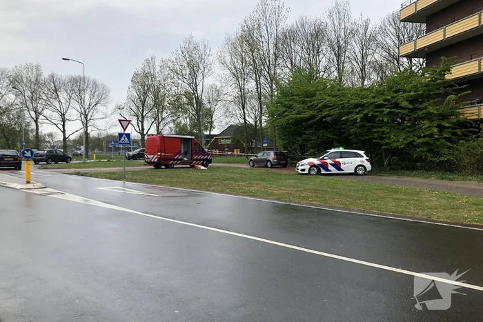 Dode aangetroffen onderaan flatgebouw