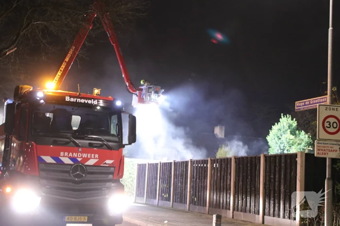 Veel rook bij brand in garageboxen