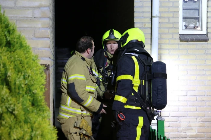 Uitslaande brand in schuur achter woning