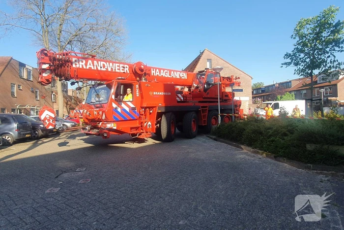 Boom omgevallen op woning