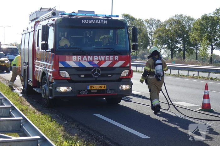 Vrachtwagen vat vlam door vastgelopen remmen