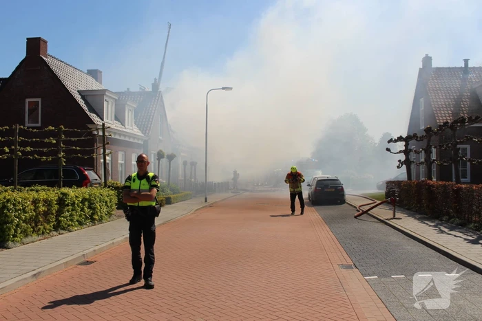 Persoon gewond bij uitslaande brand in schuur