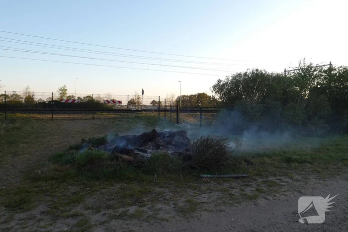Buitenbrand langs het spoor