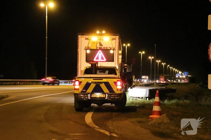 Tankstation en parkeerplaats afgesloten om lekgereden dieseltank