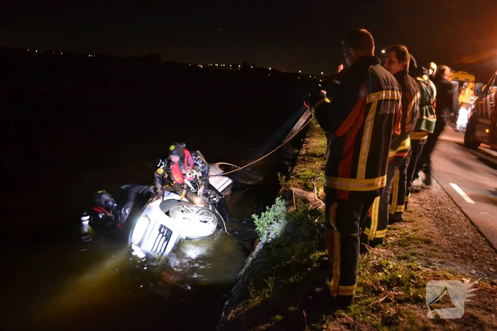 Voertuig te water, bestuurder spoorloos