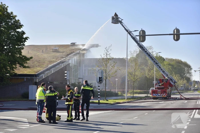 Grote brand in voormalige kerk en uitvaartcentrum
