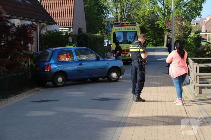 Bestuurder rijdt door na ongeval