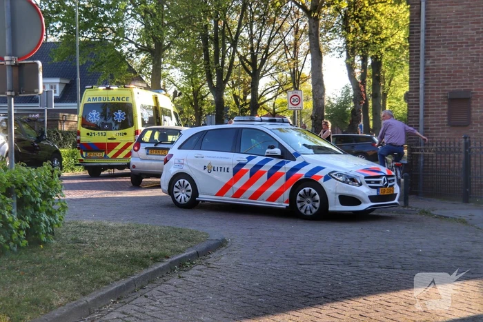 Scooterbestuurster gewond bij aanrijding met auto