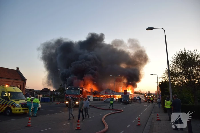 Grote brand bij Honda garage