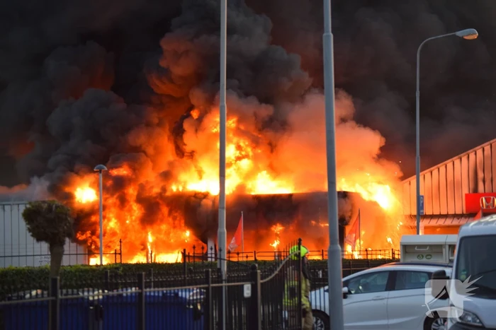Grote brand bij Honda garage