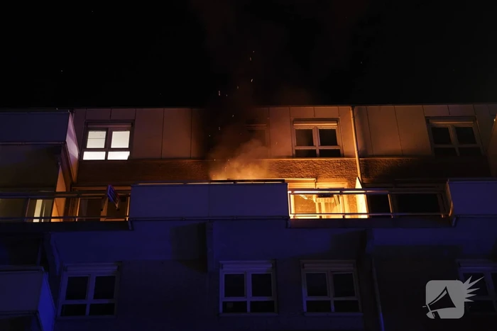 Felle uitslaande brand op balkon