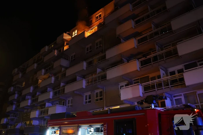 Felle uitslaande brand op balkon