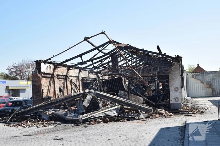Uitgebreid onderzoek na brand bij Honda garage