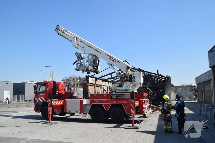 Uitgebreid onderzoek na brand bij Honda garage