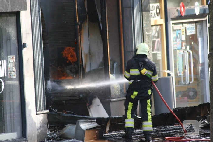 Grote brand bij Discus Muziek