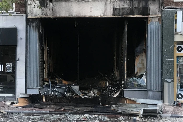 Grote brand bij Discus Muziek