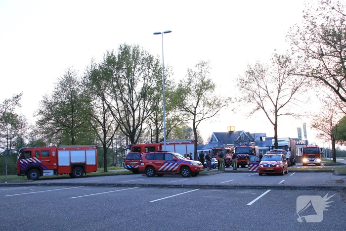 Meerdere brandweereenheden ingezet voor grote natuurbrand in Limburg