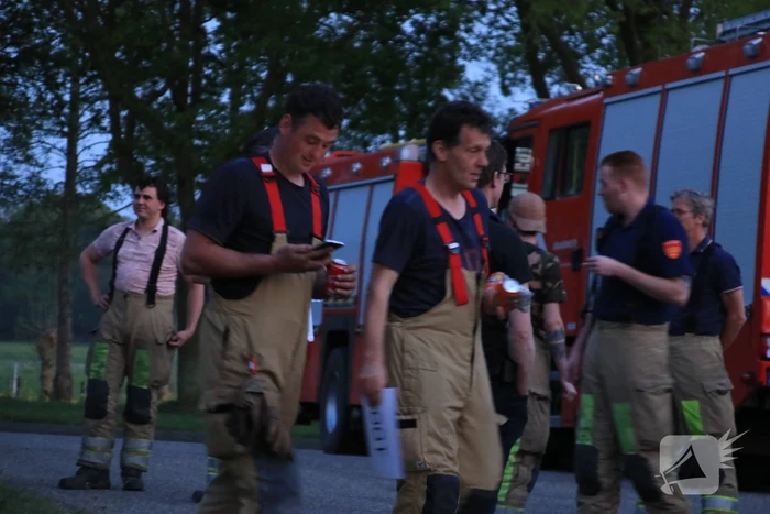 Meerdere brandweereenheden ingezet voor grote natuurbrand in Limburg