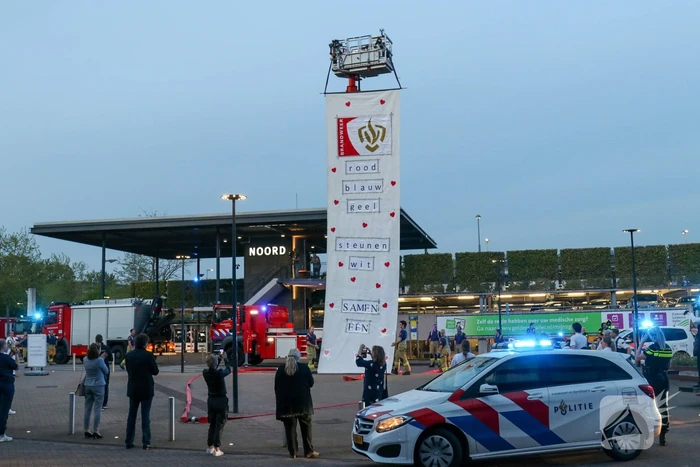 Eerbetoon aan zorgpersoneel in coronatijd