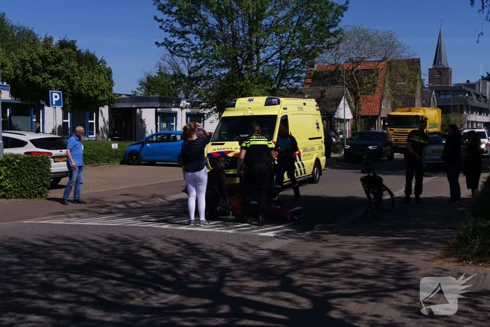 Fietsster gaat onderuit en raakt gewond