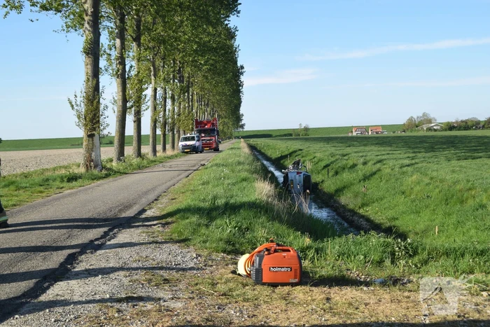 Auto raakt te water in Hoofdplaat, 49-jarige man overleden