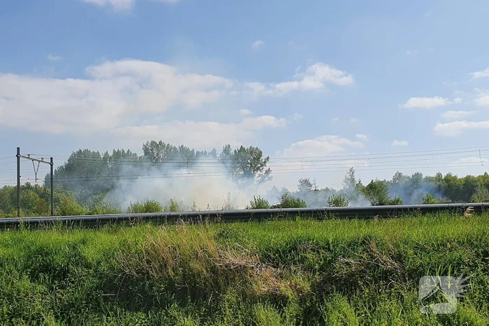 Veel rook bij brand in voormalig baggerdepot