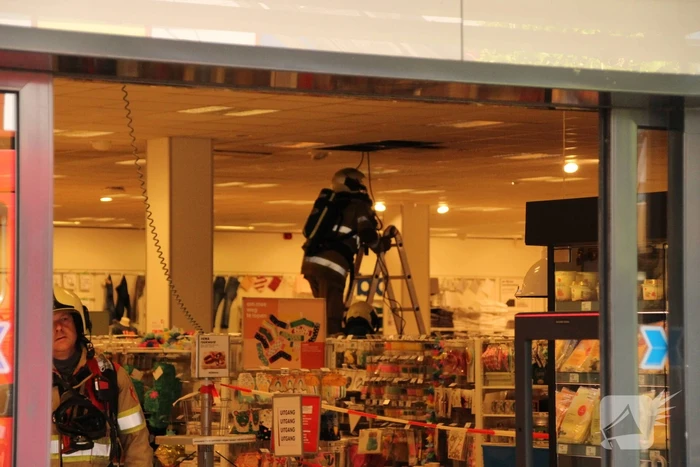 Hema winkelcentrum Emiclaer ontruimd na brand