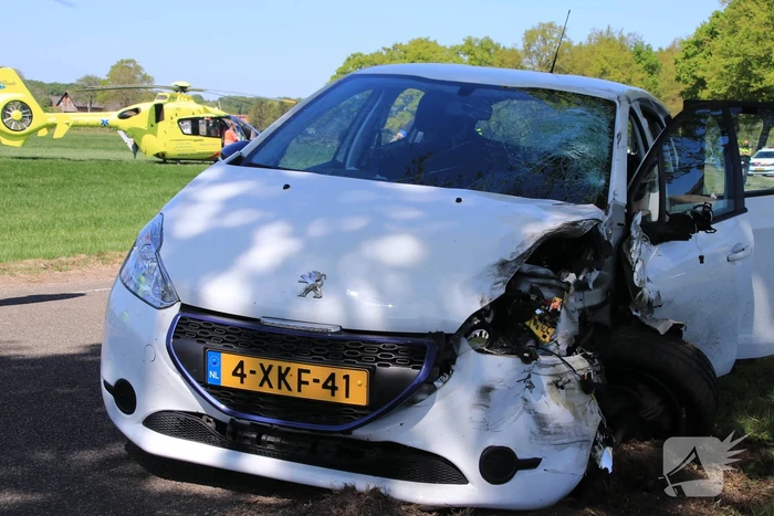 Motorrijder ernstig gewond bij ongeval op kruising