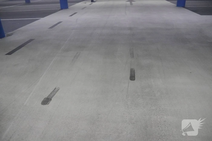Parkeergarage vol rook