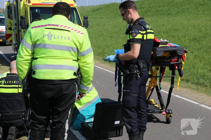 Scooterrijder en wielrenner komen met elkaar in botsing