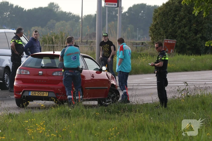 Veel schade na botsing tussen auto's