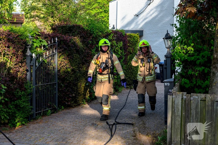 Struiken in brand tijdens barbecueën