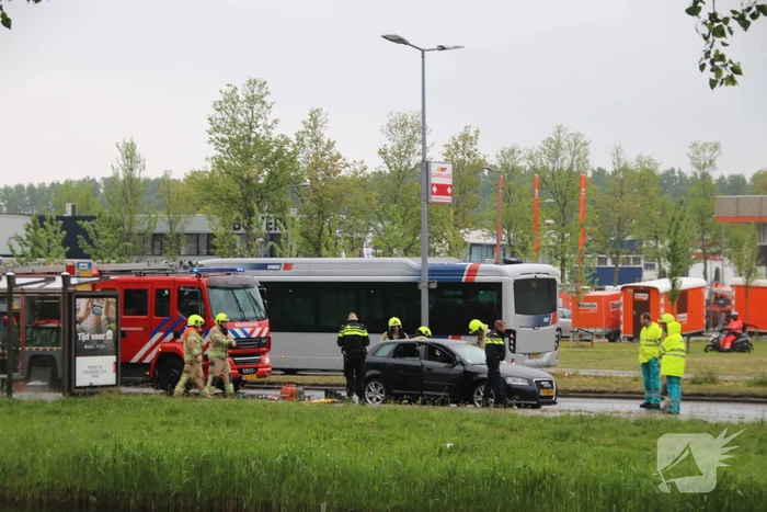 Persoon gewond bij botsing met vrachtwagen