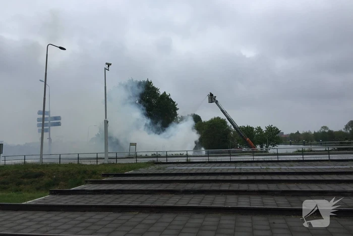 Grote uitslaande brand in industriepand