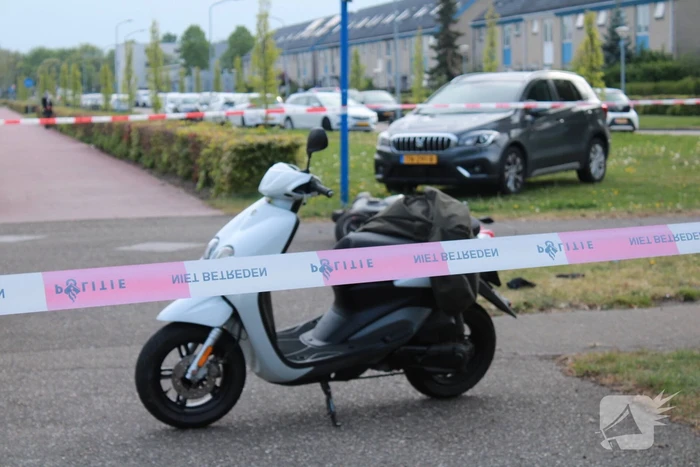 Scooterrijder zwaargewond na frontale botsing